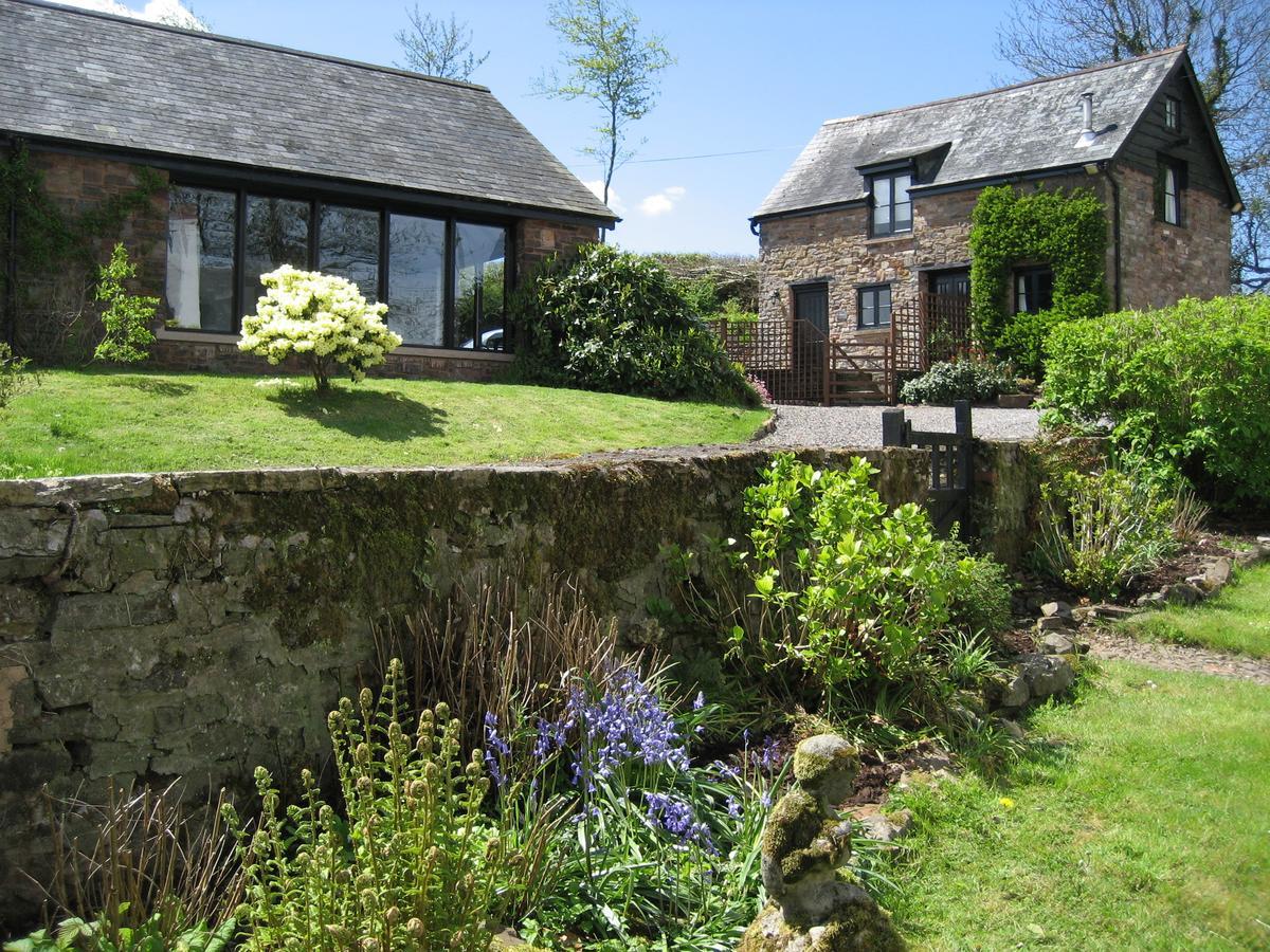 Three Gates Farm Holiday Cottages Huntsham Exterior foto