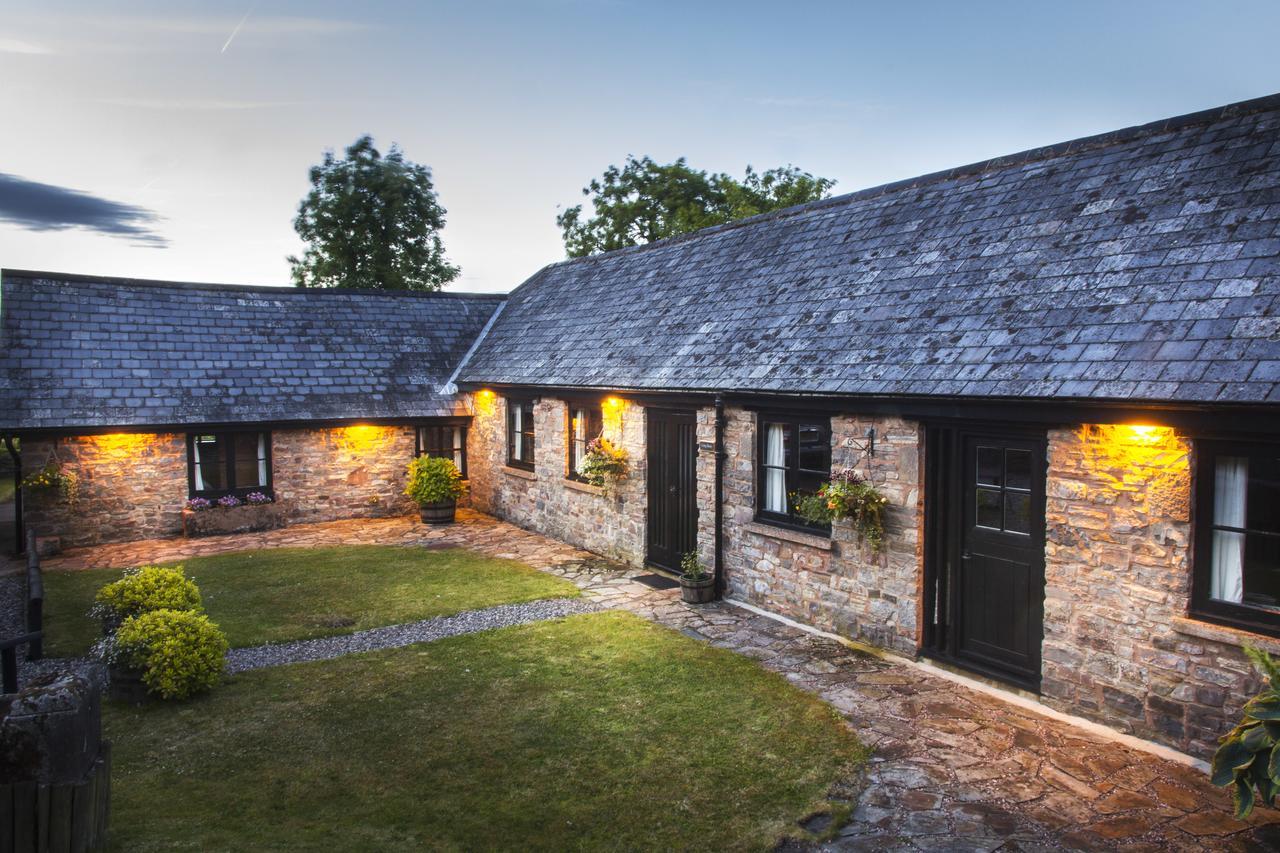 Three Gates Farm Holiday Cottages Huntsham Exterior foto