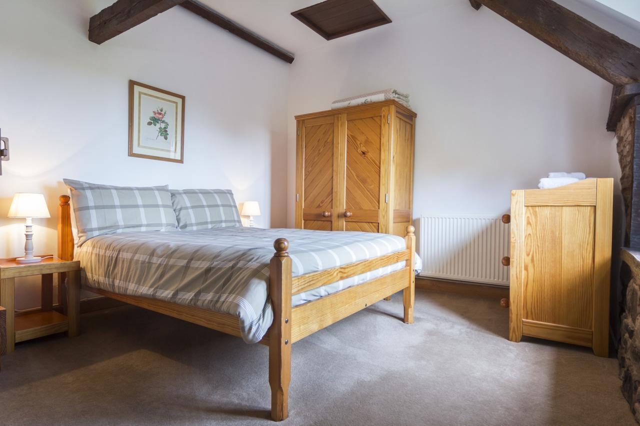 Three Gates Farm Holiday Cottages Huntsham Exterior foto