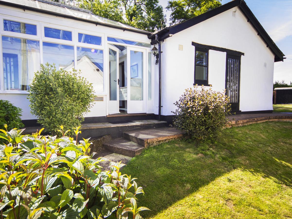 Three Gates Farm Holiday Cottages Huntsham Exterior foto